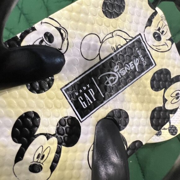 Baby GAP x Disney Toddler 7/8 Mickey Sandals Flip Flops - Picture 3 of 4